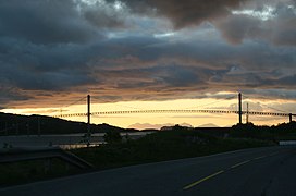 Tjeldsundbrua at dusk