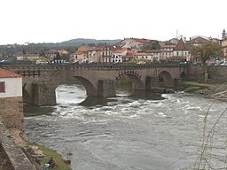 Medeltida bro över floden Cávado