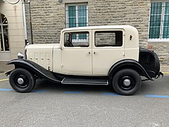 Une Citroën Rosalie.