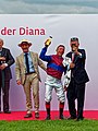 Frankie Dettori beim Selfie während der Siegerehrung