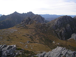 Blick vom Mount Columba über das High Moor zum Mount Capricorn und Mount Pegasus