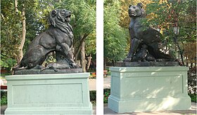 Скульптурная группа «Лев и львица»[1]