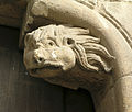 Mocheta en la Puerta del Perdón. Basílica San Isidoro de León. Cabeza de león (o dragón).