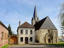 The town hall and church in Saint-Félix