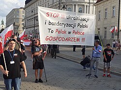 Anti-Ukrainian banner carried at a march in Warsaw on the 80th anniversary of the Volhynia massacre in 2023 Warszawski Marsz Pamieci 2023 - stop ukrainizacji.jpg