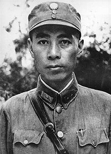 身穿中華民國軍服的周恩來（攝於1937年）