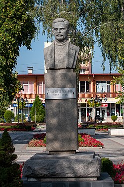 Паметник на Георги Зуйбаров в гр. Самоков