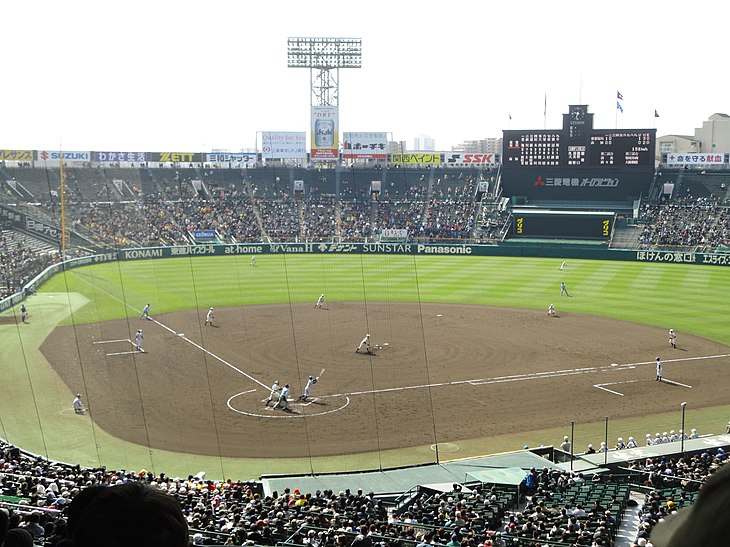 白線によるダートサークル（第85回選抜高等学校野球大会、2013年）