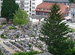 Cimetière Saint-Louis.