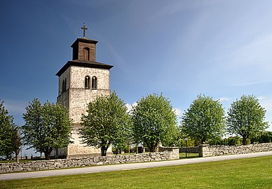 Kyrkan från väster