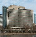 InterContinental_Hotel,_Frankfurt,_South_view_20170205_1