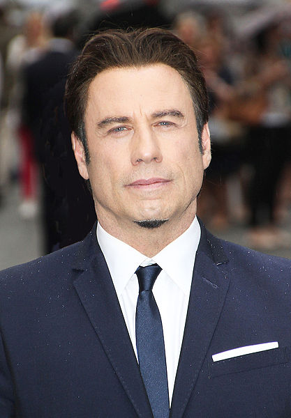 Datei:John Travolta, London, 2013 (derivate).jpg