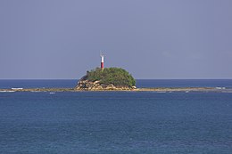 Pulau Kalampunian dari Tanjung Simpang Mengayau