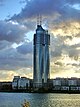 Башня тысячелетия Вена: вид со стороны Дуная 2006-11-02 099.jpg