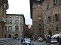 Vista da Piazza San Firenze, com o Palazzo Gondi à direita