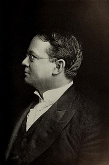 William Rainey Harper encouraged the development of external university courses at the new University of Chicago in the 1890s. Portrait of William Rainey Harper.jpg
