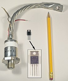 220px-Thyristors_thyristoren.jpg