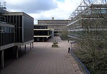 The Parade, a central pedestrian thoroughfare connecting most academic blocks Uni.of.bath.campus.arp.jpg