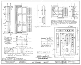 Détails extérieurs: porte d'entrée et fenêtres.