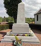 Le monument aux morts.