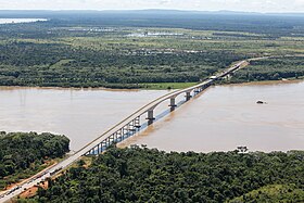 Ponte sobre o rio Madeira na BR-364 em Abunã