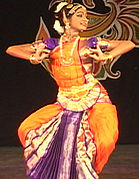 Bharatanatyam, danse traditionnelle du Tamil Nadu.