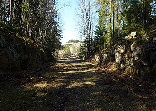 1850-talets vägbank med gamla och nya Enköpingsvägen i bakgrunden