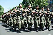 Грузинские солдаты в День независимости Грузии, Тбилиси (1) .jpg