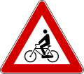Bicycle crossing ahead