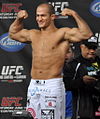 Junior dos Santos geboren op 30 januari 1984