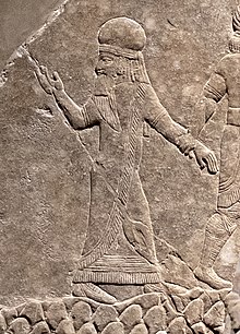 Царь Умманалдаш в плену ассирийцев.jpg