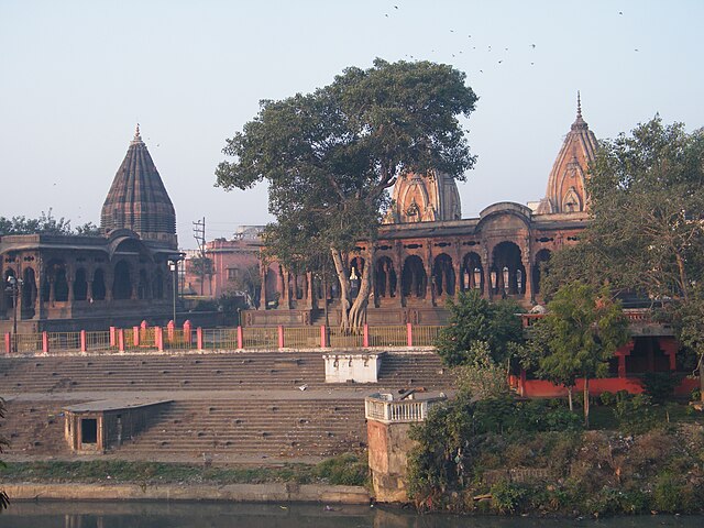 Krishnapura Chhatri on Khan Riverbank, Indore