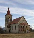 Mušov - kostel svatého Linharta obr02 crop.jpg