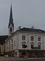 Schwanenstadt, Turm der Katholische Pfarrkirche heilige Michael in der Strasse
