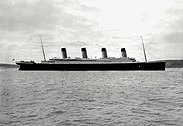 Titanic-Cobh-Harbour-1912.JPG