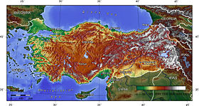 Малая Азия лежит к востоку от пролива Босфор, между Чёрным морем на севере и Средиземным на юге