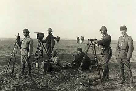 Ottoman heliograph crew at Huj during World War I, 1917
