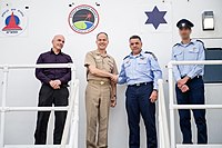 מפקד חיל האוויר, אלוף עמיקם נורקין, ראש מפא"ת במשרד הביטחון, תא"ל (מיל') ד"ר דניאל גולד וראש הסוכנות האמריקאית להגנה מטילים (MDA) אדמירל ג'ון היל בטקס.