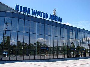 Die Fassade der Blue Water Arena