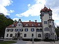 ehemaliges Gutshaus/Schloss, Park, Jägerhaus und Pavillon