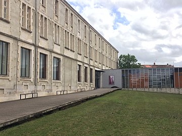 Entrée du musée Bernard-d'Agesci.