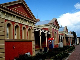 Gevel van het treinstation van Tamworth