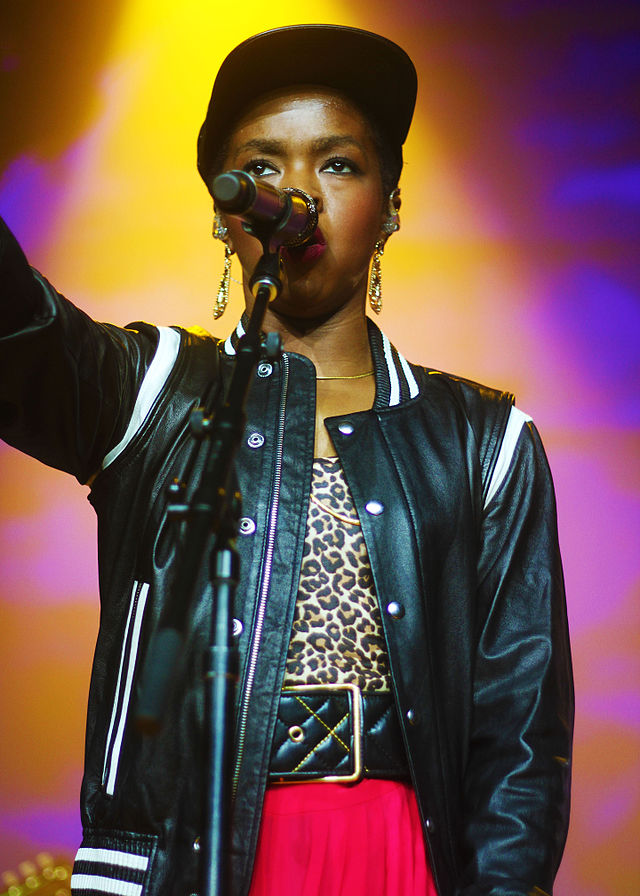 image of lauryn Hill performing in 2014