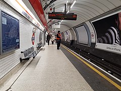 De Central Line naar het noorden.