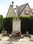 Le monument aux morts.