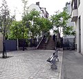 Passerelle vue de la rue des Meuniers (côté rue du Général-Michel-Bizot).