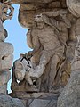Hérakles se zkroceným Kerberem na barokní kašně Parnas, Zelný trh, Brno