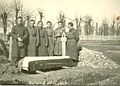 Grabkreuz eines kroatischen Soldaten, das Dreiblatt zeigend (Banja Luka, 1943)