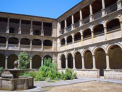 Claustro de Valdediós