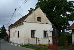 Současná budova bývalé synagogy v Klučenicích